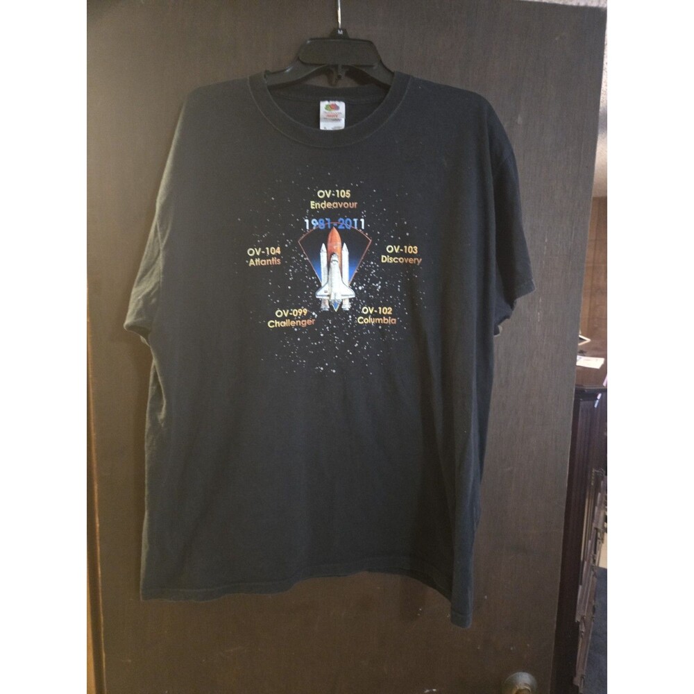 NASA Space Shuttle Program 1981-2011  T-Shirt Mens Size  XL